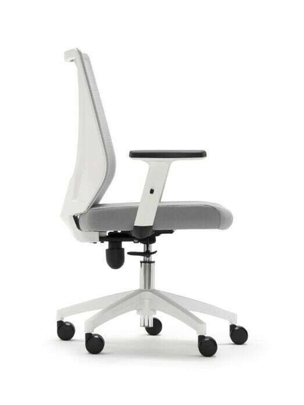 Imagen de Silla de oficina TIRANA blanca de Euromof super comadas Profesional